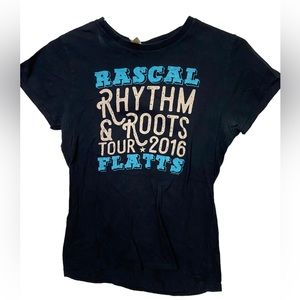 Rascal Flatts Country Music Rhythm & Roots 2016 Concert Tour T-Shirt Women’s M